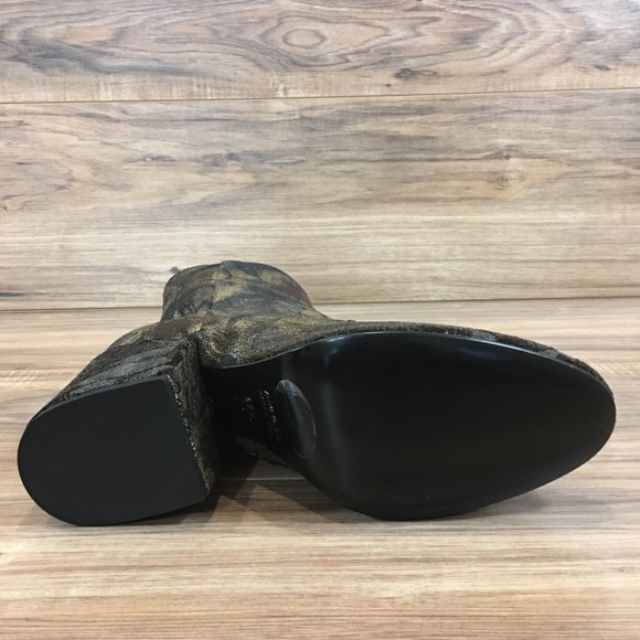 VC Signature By Vince Camuto Ankle Boots - Picture 7 of 8